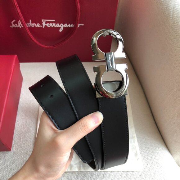 Men´s black Ferragamo belt size 110/44 width 35mm